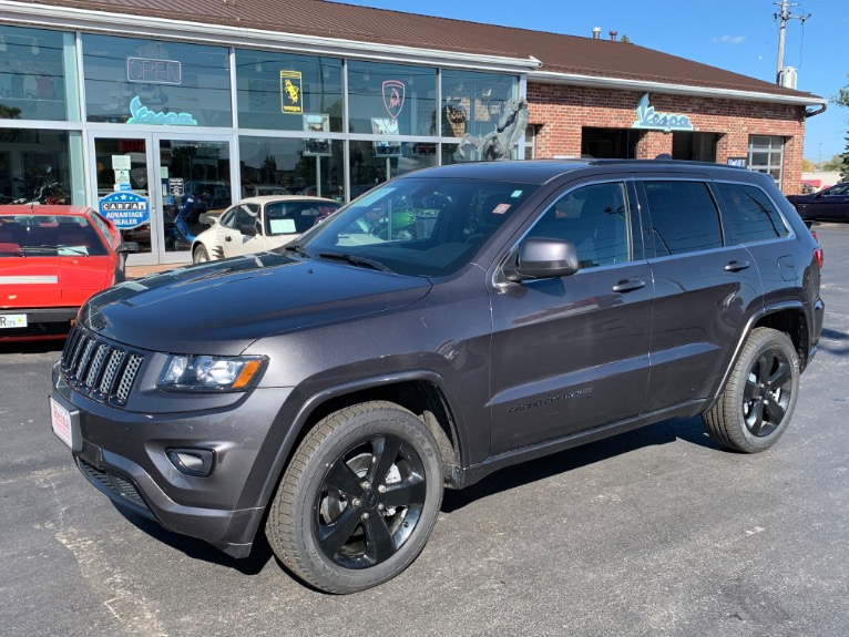 15 Jeep Grand Cherokee Altitude 4x4 Stock 0738 For Sale Near Brookfield Wi Wi Jeep Dealer