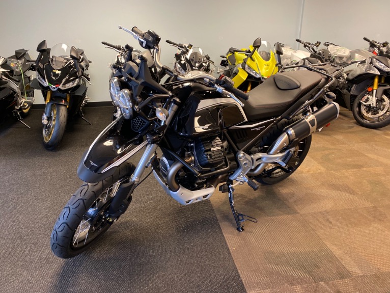 2022 Moto Guzzi V85 TT Guardia D Onore