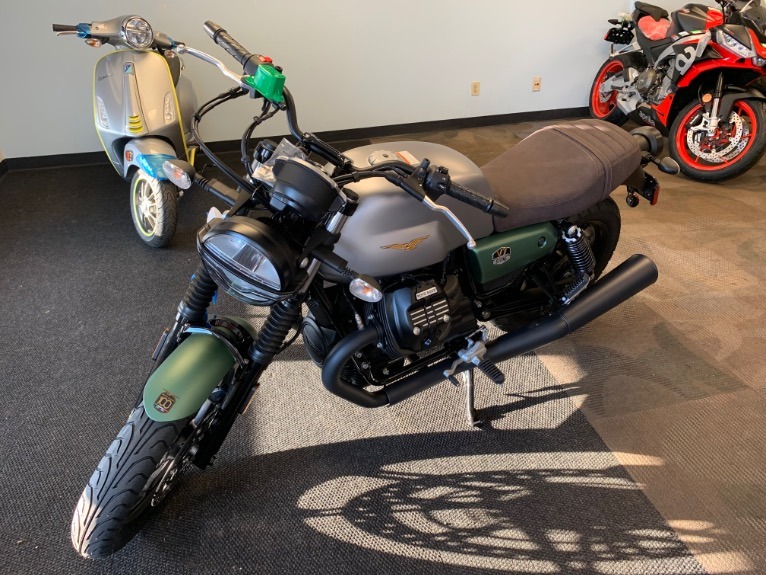 2022 Moto Guzzi V7 STONE Centenario