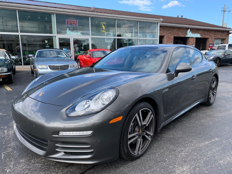 2016 Porsche Panamera