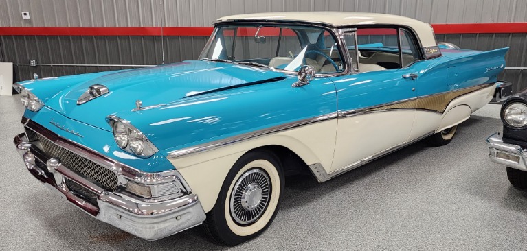 1958 Ford Fairlane 500 Skyliner 2 DR