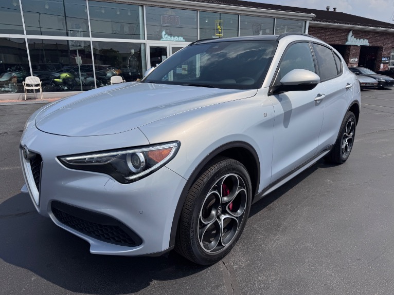 2022 Alfa Romeo Stelvio
