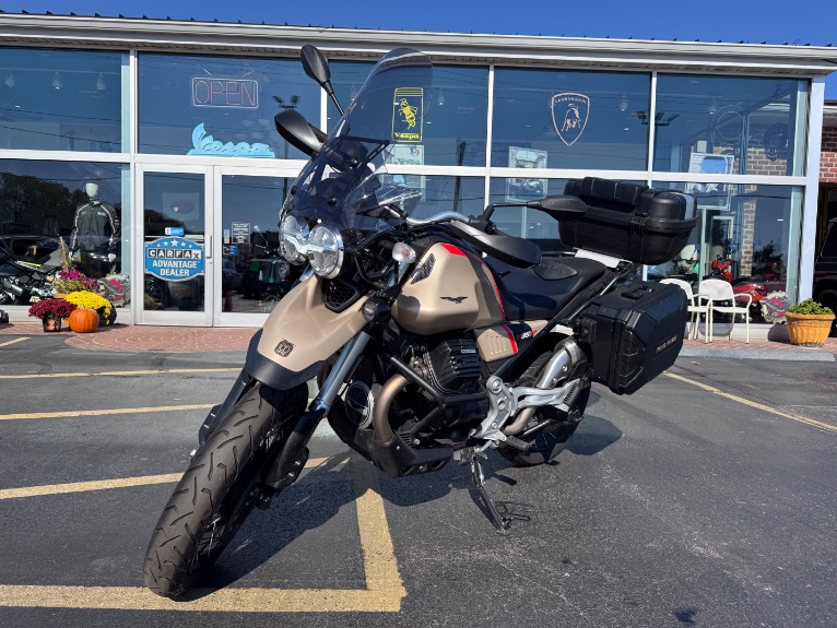 2021 MOTO GUZZI V85TT TRAVEL
