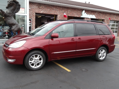 Toyota sienna best sale xle limited awd