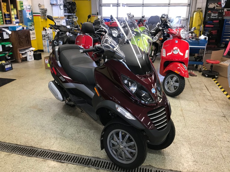 piaggio mp3 250