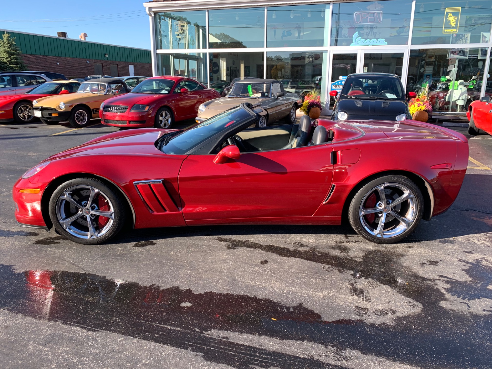 Used-2010-Chevrolet-Corvette-Z16-Grand-Sport-Convertible-4LT-PKG