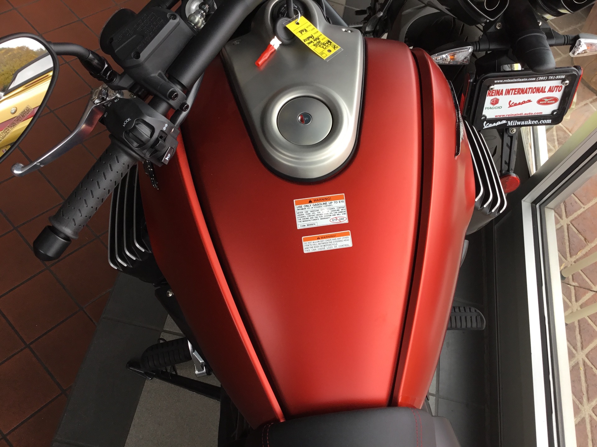 New-2016-Moto-Guzzi-Audace