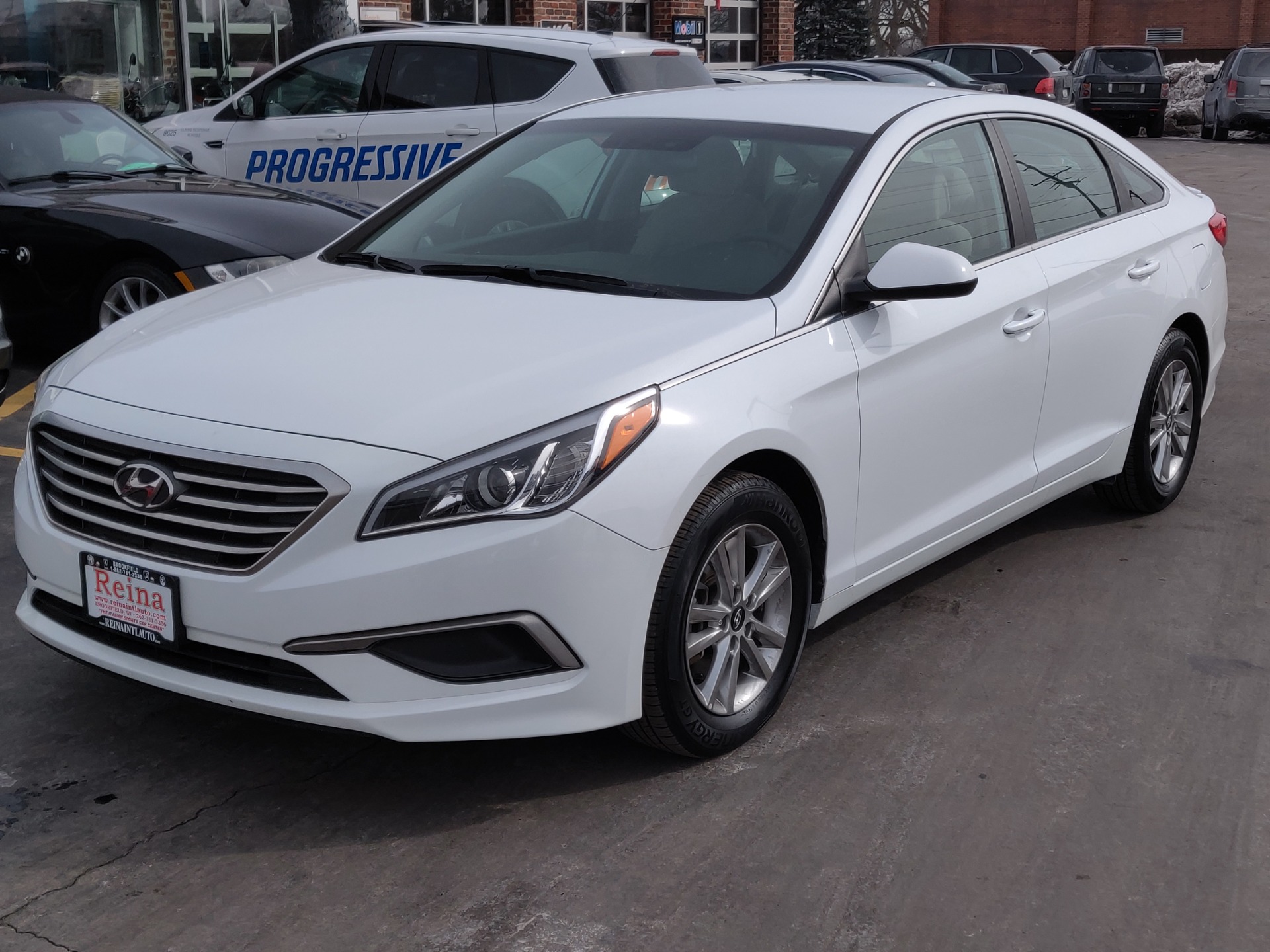 2017 Hyundai Sonata SE Stock 0353 for sale near Brookfield, WI WI