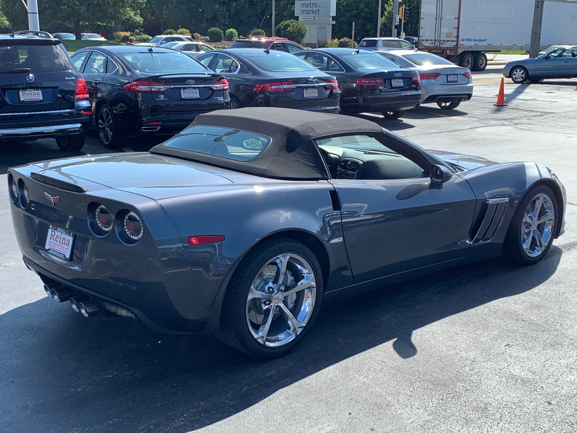 Used-2011-Chevrolet-Corvette-Convertible-Z16-Grand-Sport-3LT