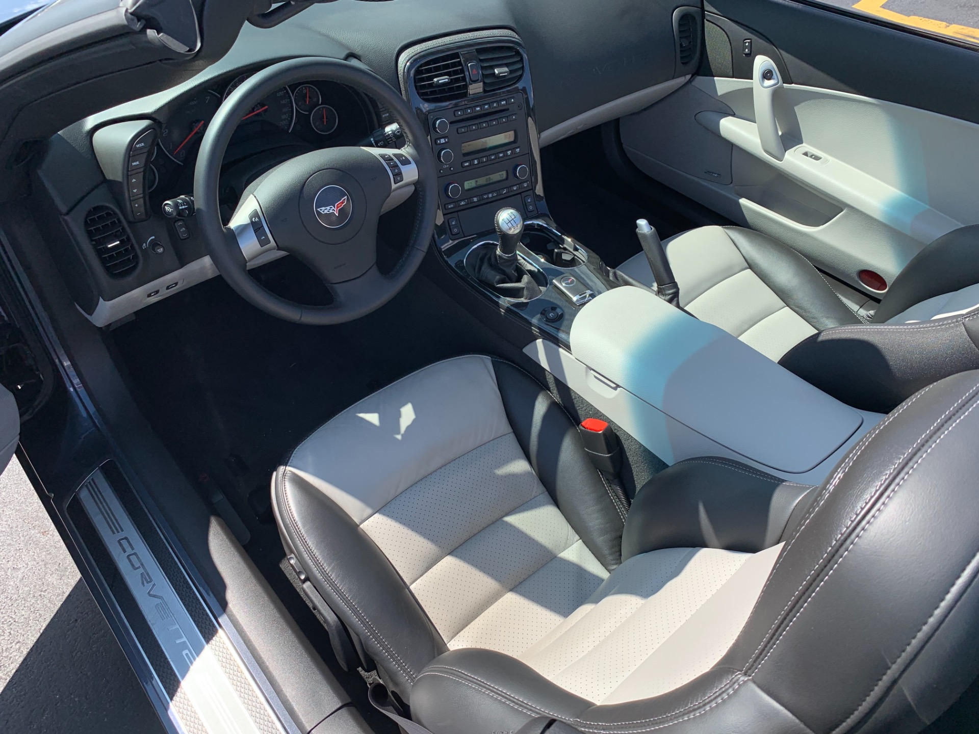 Used-2011-Chevrolet-Corvette-Convertible-Z16-Grand-Sport-3LT