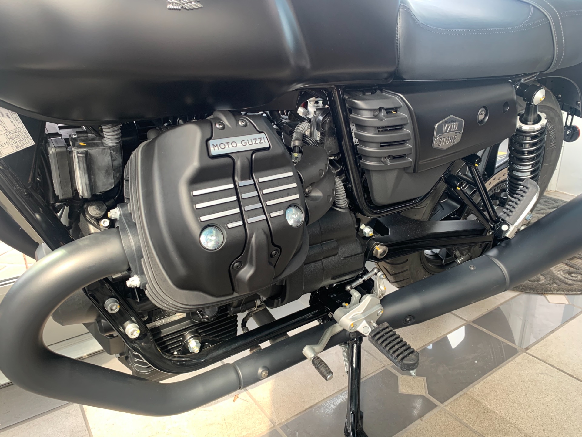 New-2019-Moto-Guzzi-V7-III-Stone