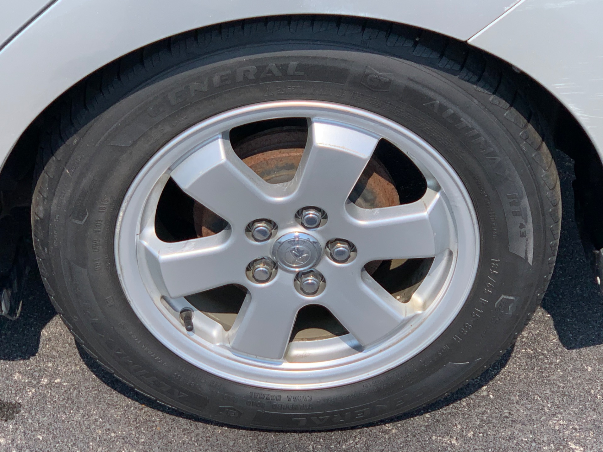 Used-2004-Toyota-Prius