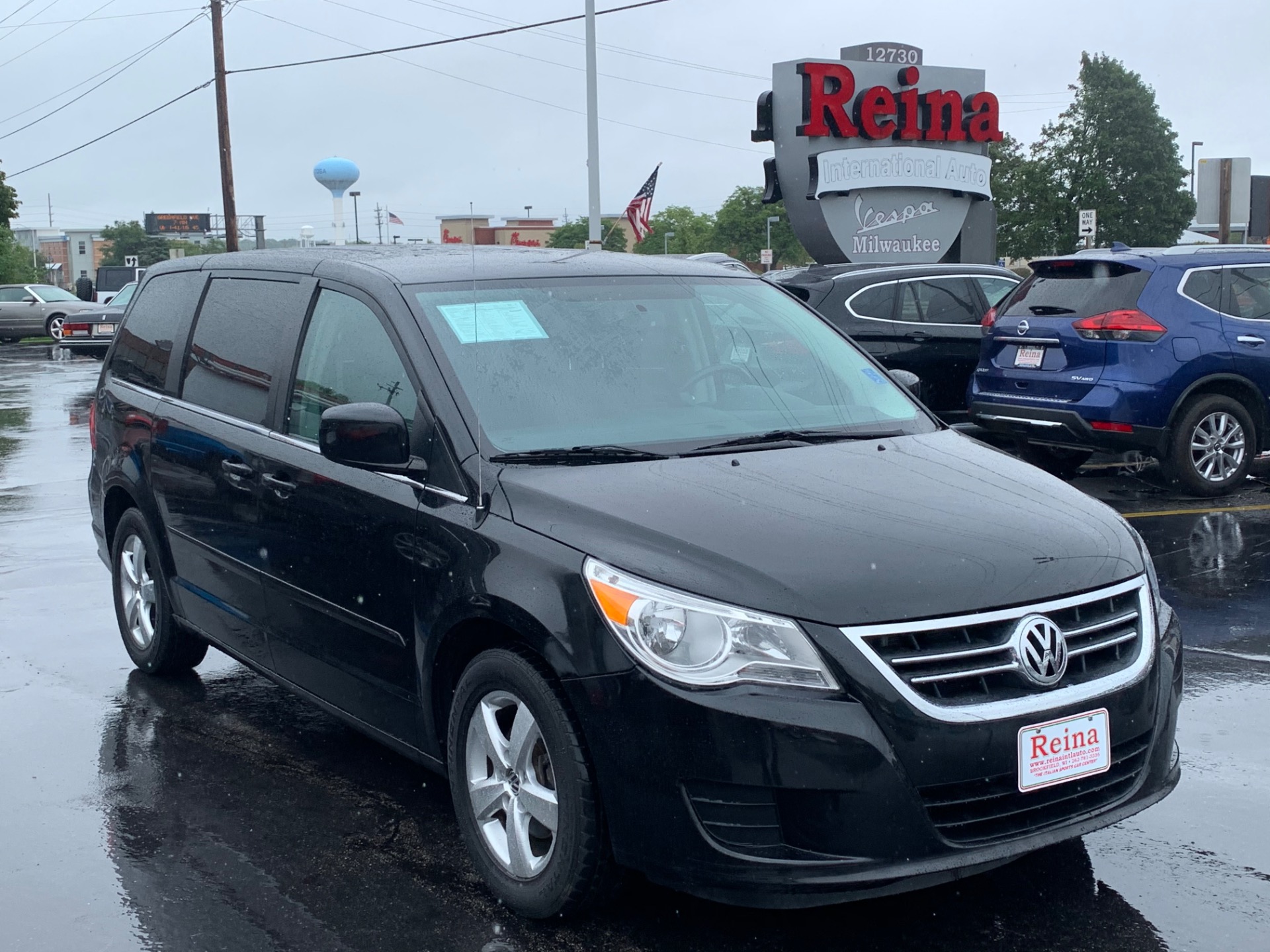 2009 Volkswagen Routan SE Stock 10119 for sale near Brookfield, WI