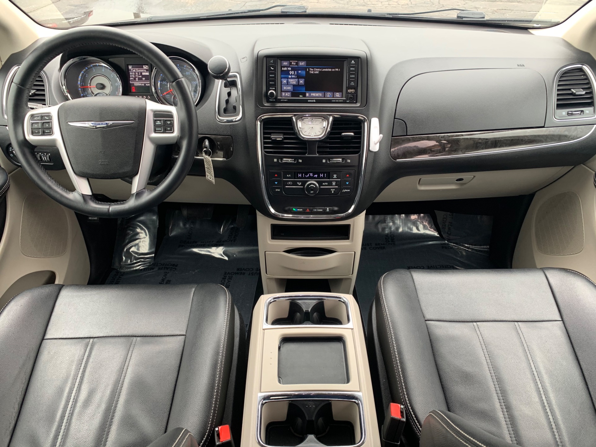Used-2016-Chrysler-Town-and-Country-Touring