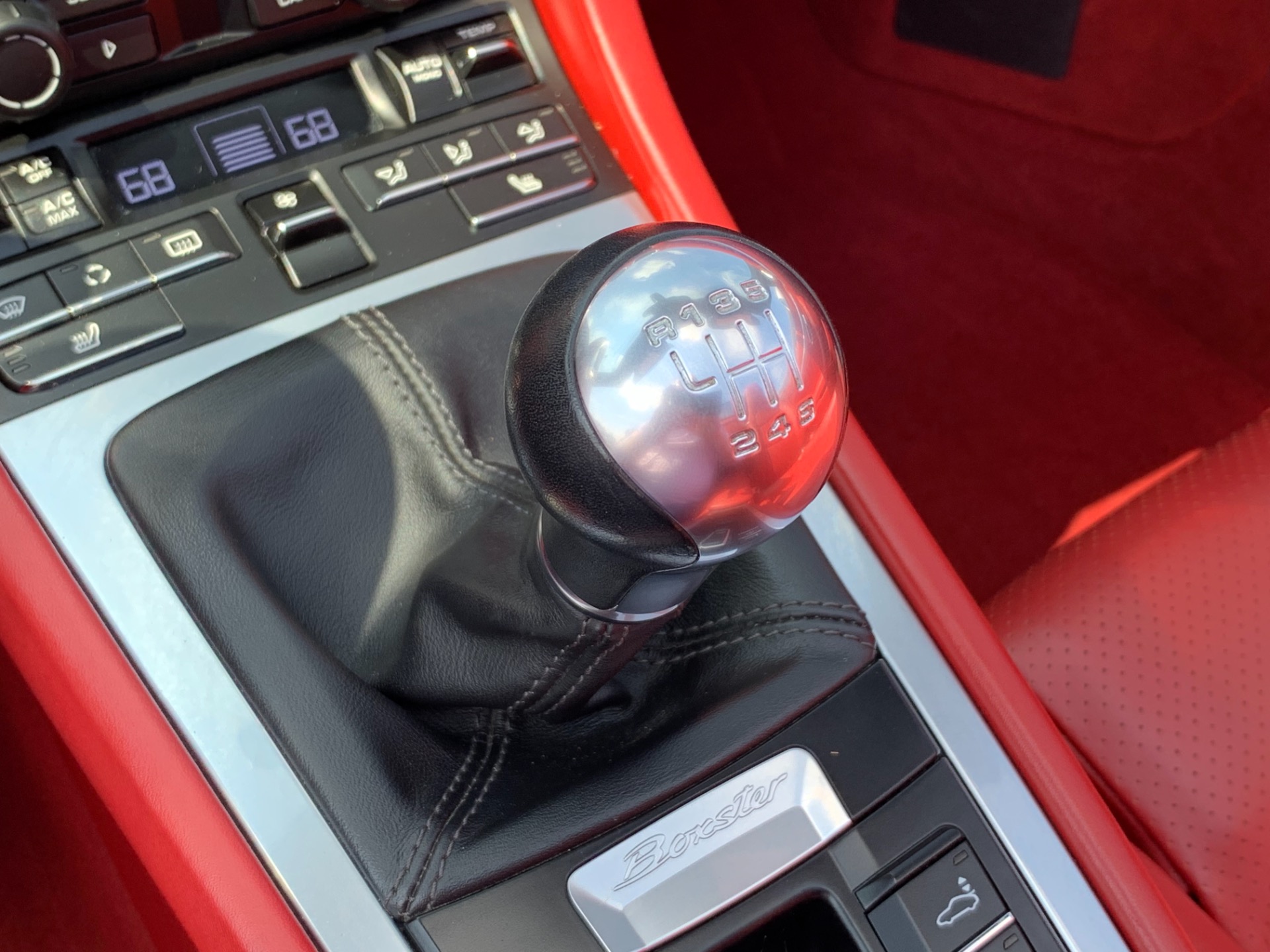 Used-2013-Porsche-Boxster-Convertible-6-Speed