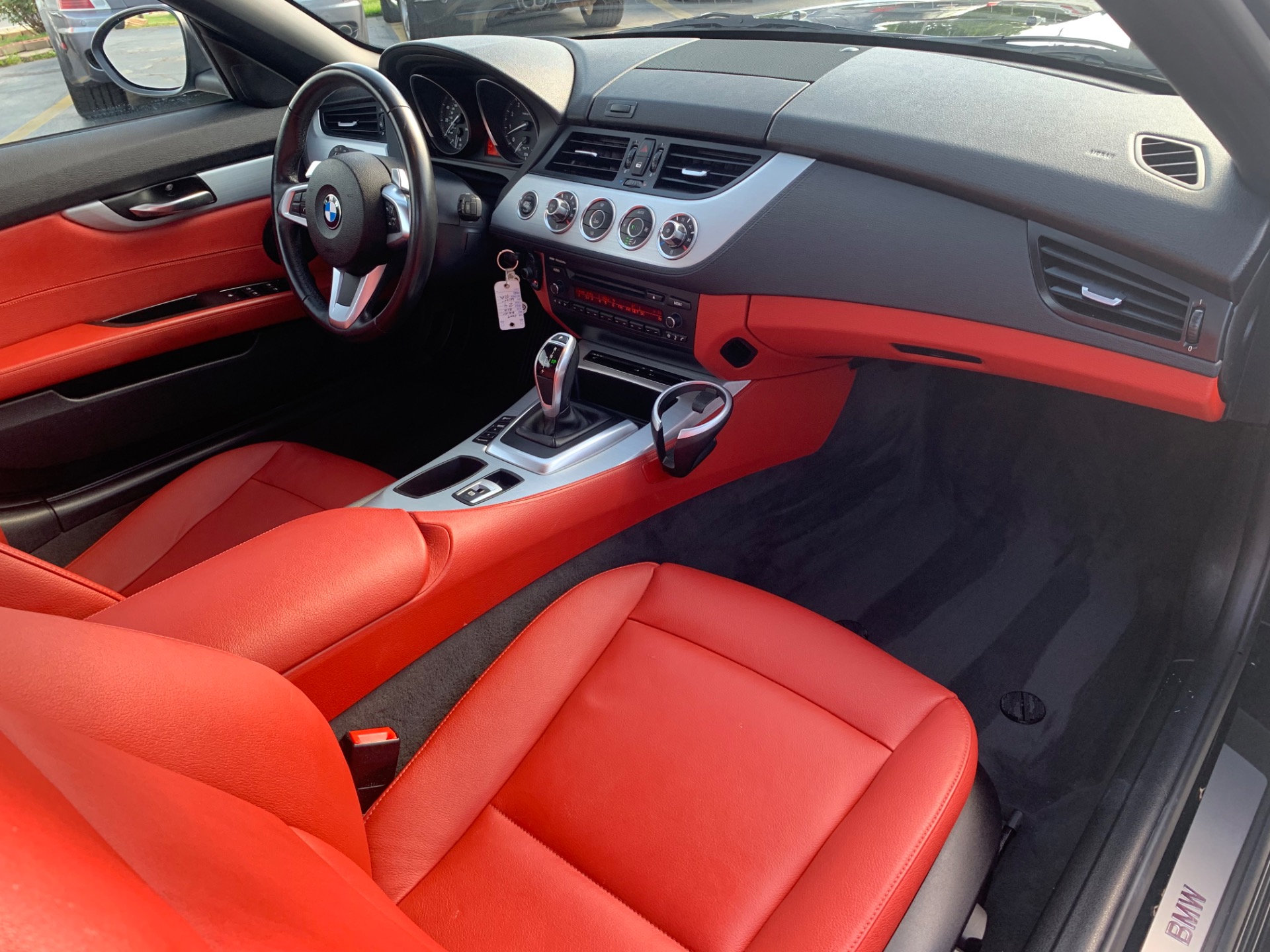 Used-2009-BMW-Z4-sDrive35i-Hardtop-Convertible