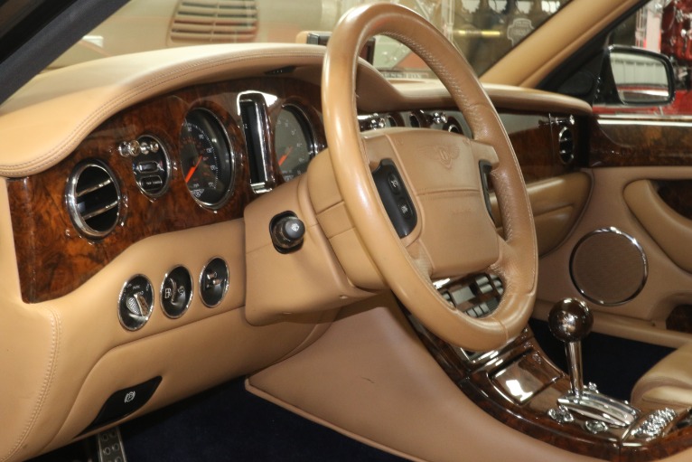 Used-2004-Bentley-Arnage-T