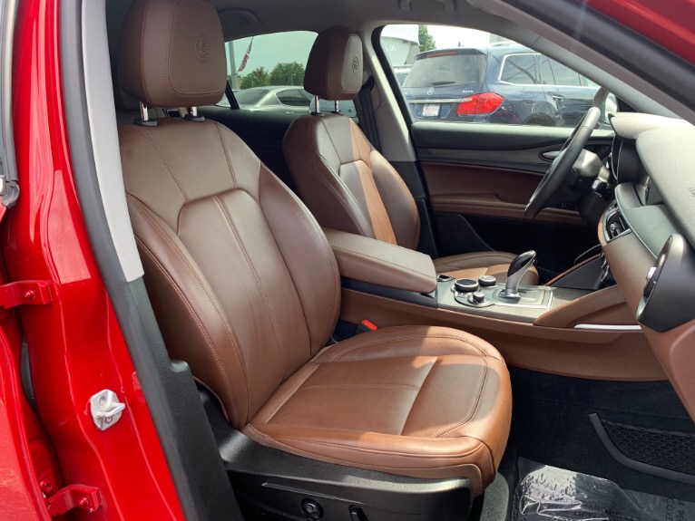 Used-2018-Alfa-Romeo-Stelvio-Ti-AWD-w/Adaptive-Cruise