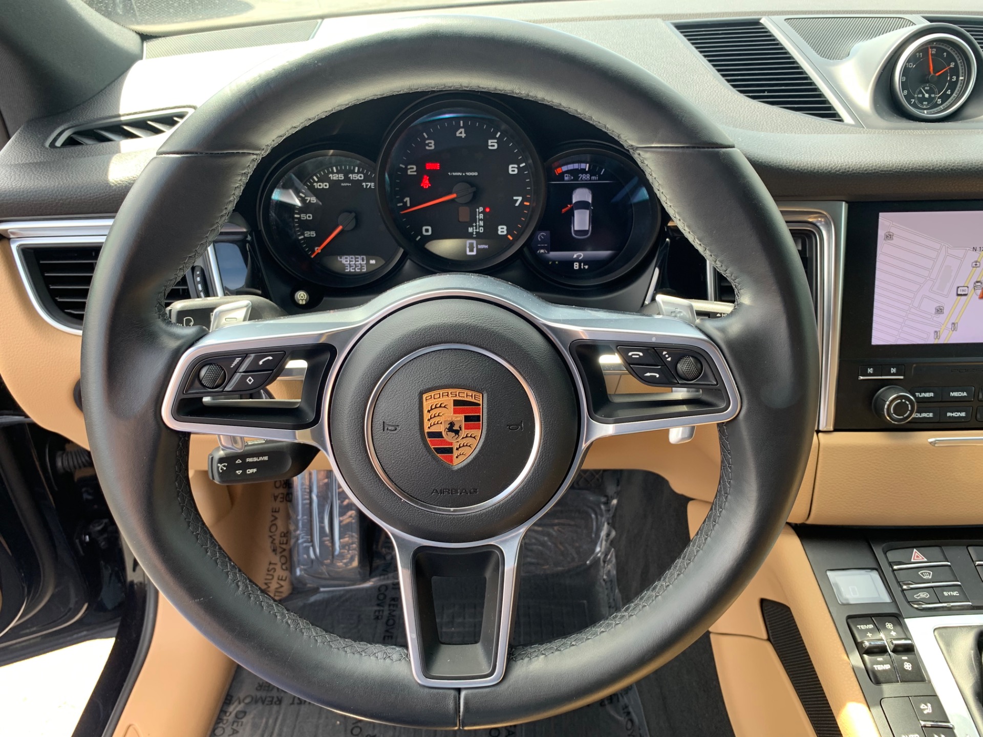 Used-2018-Porsche-Macan-AWD