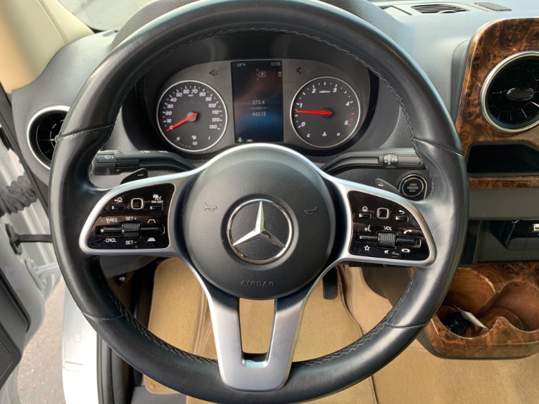 Used-2020-Mercedes-Benz-Sprinter-2500-w/Ultimate-Toys-144-Commuter-PKG-2500