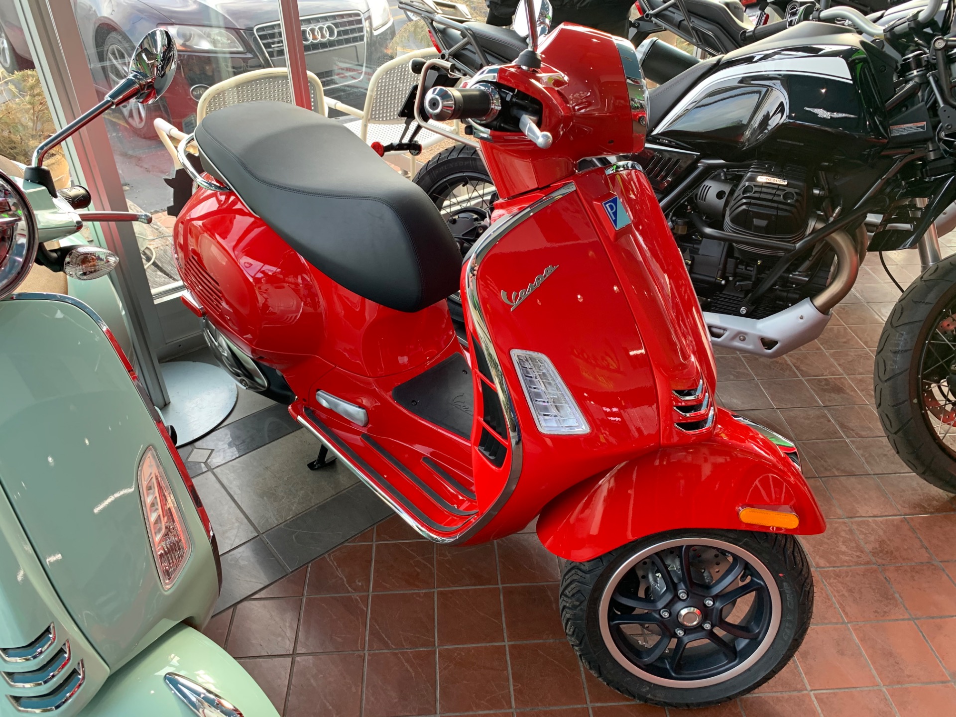 2023 Vespa GTS 300 HPE2 IN STOCK, ALL COLORS IN STOCK