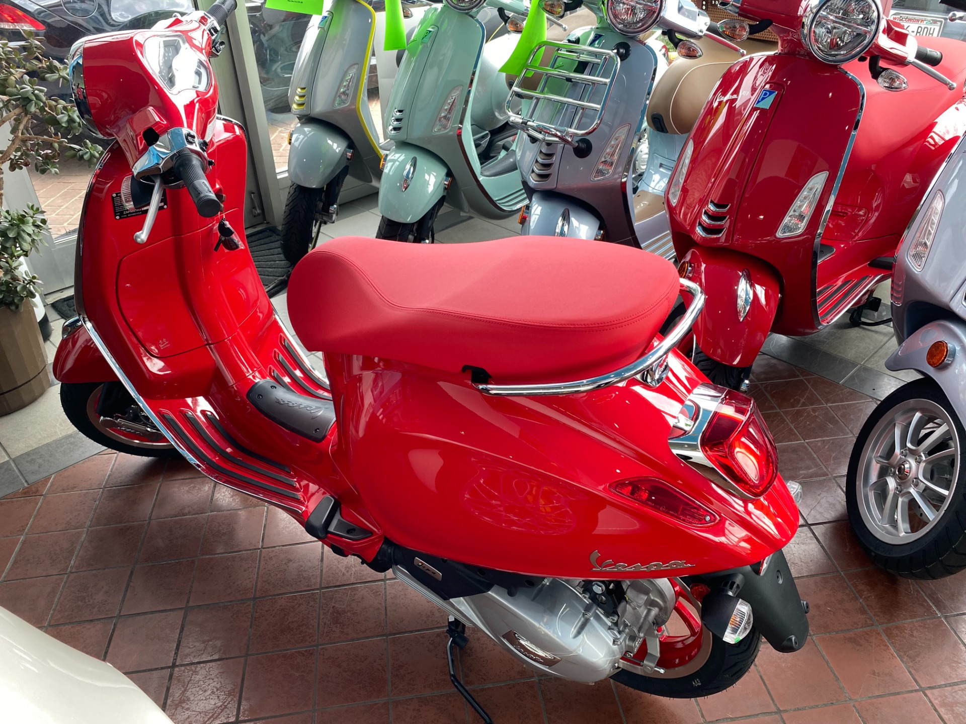 2023 VESPA Primavera 150 RED Stock 1371 for sale near Brookfield, WI