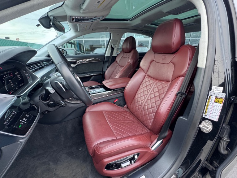 2021 Audi S8 4.0T quattro Tiptronic's photo