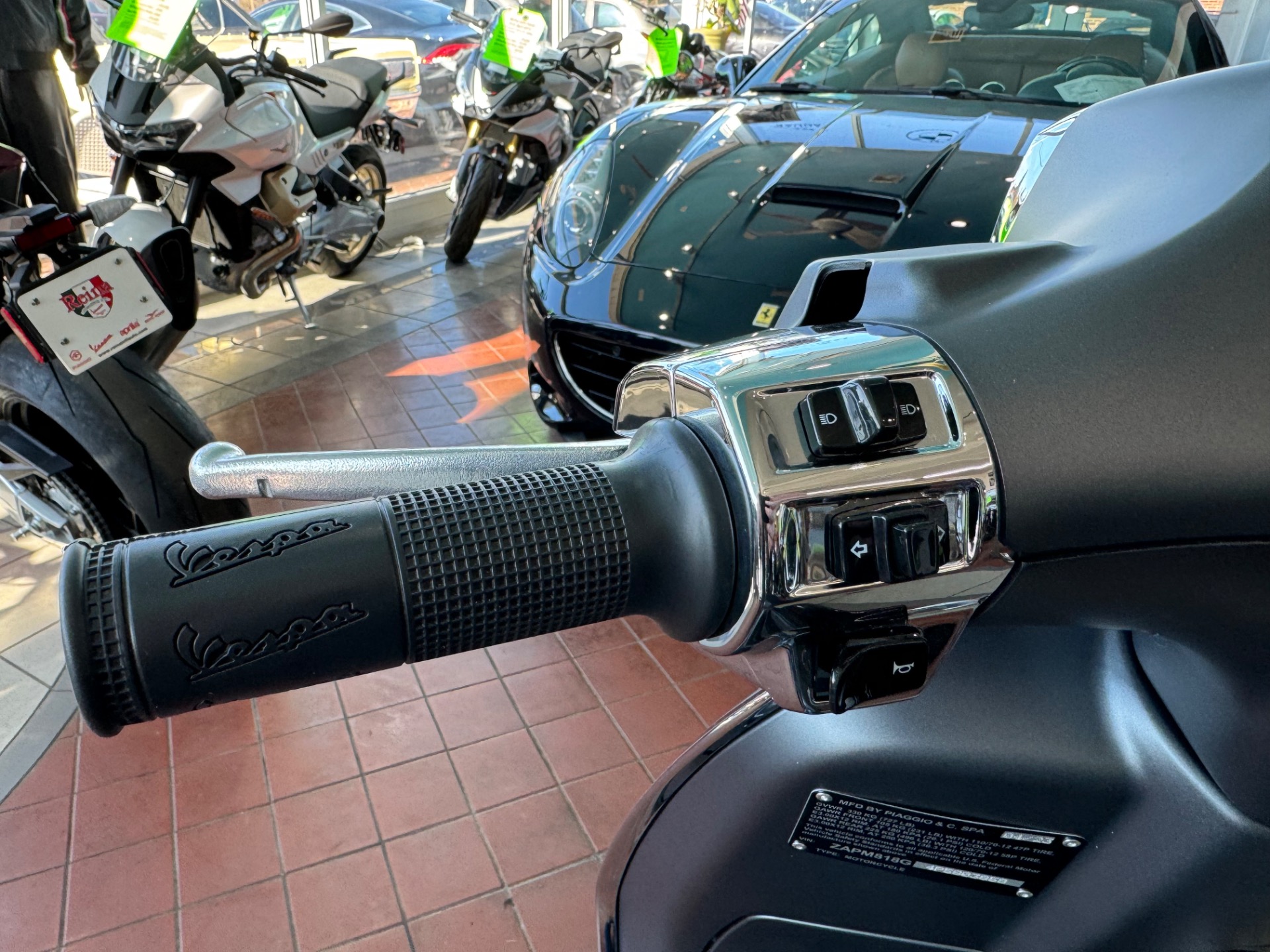 New-2023-VESPA-Sprint-150-Sport