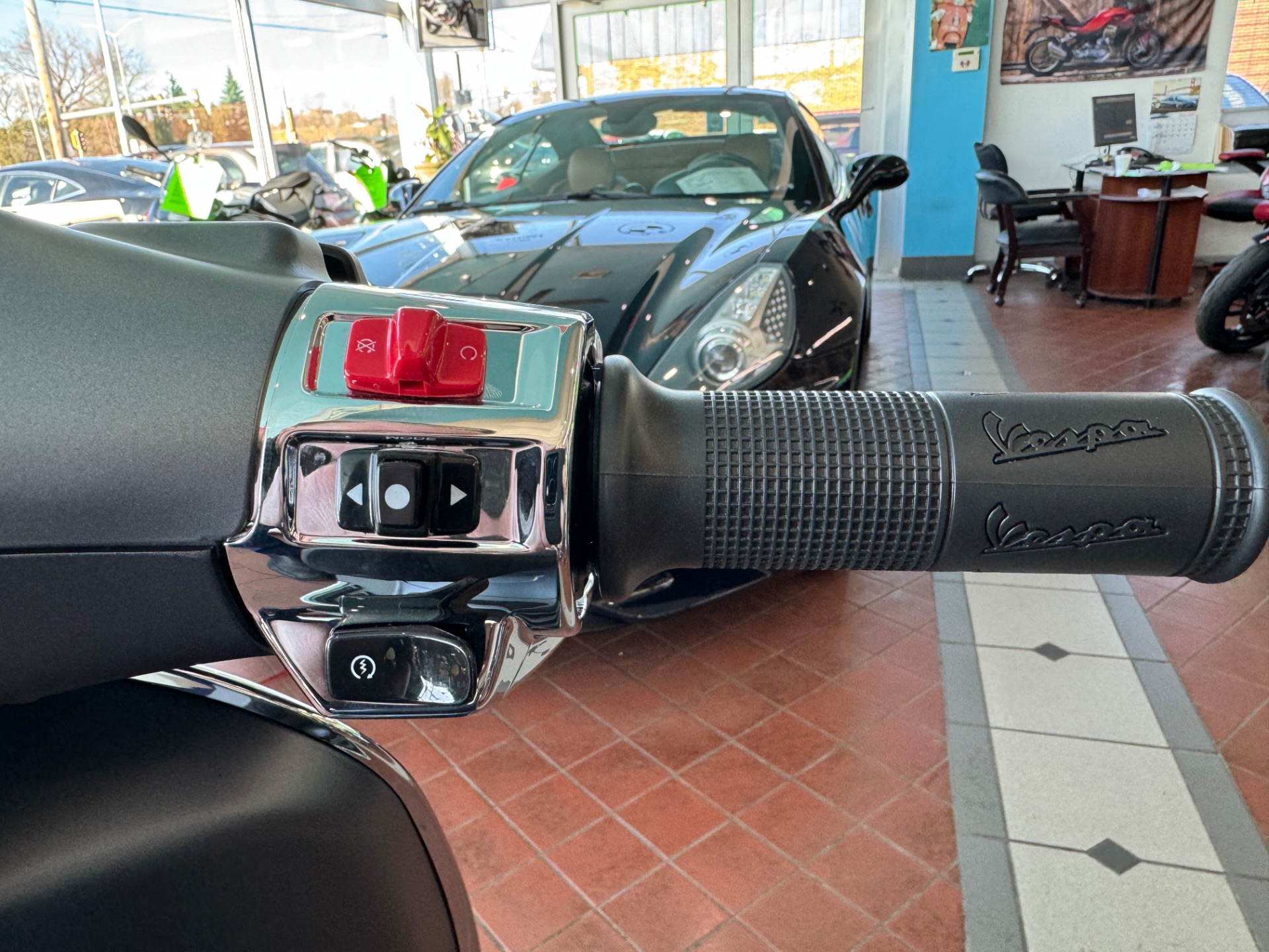 New-2023-VESPA-Sprint-150-Sport