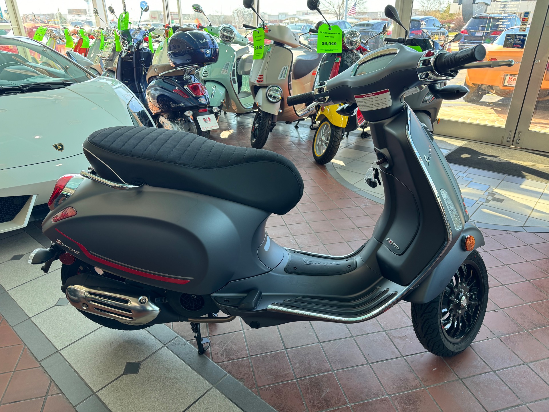 New-2023-VESPA-Sprint-150-Sport