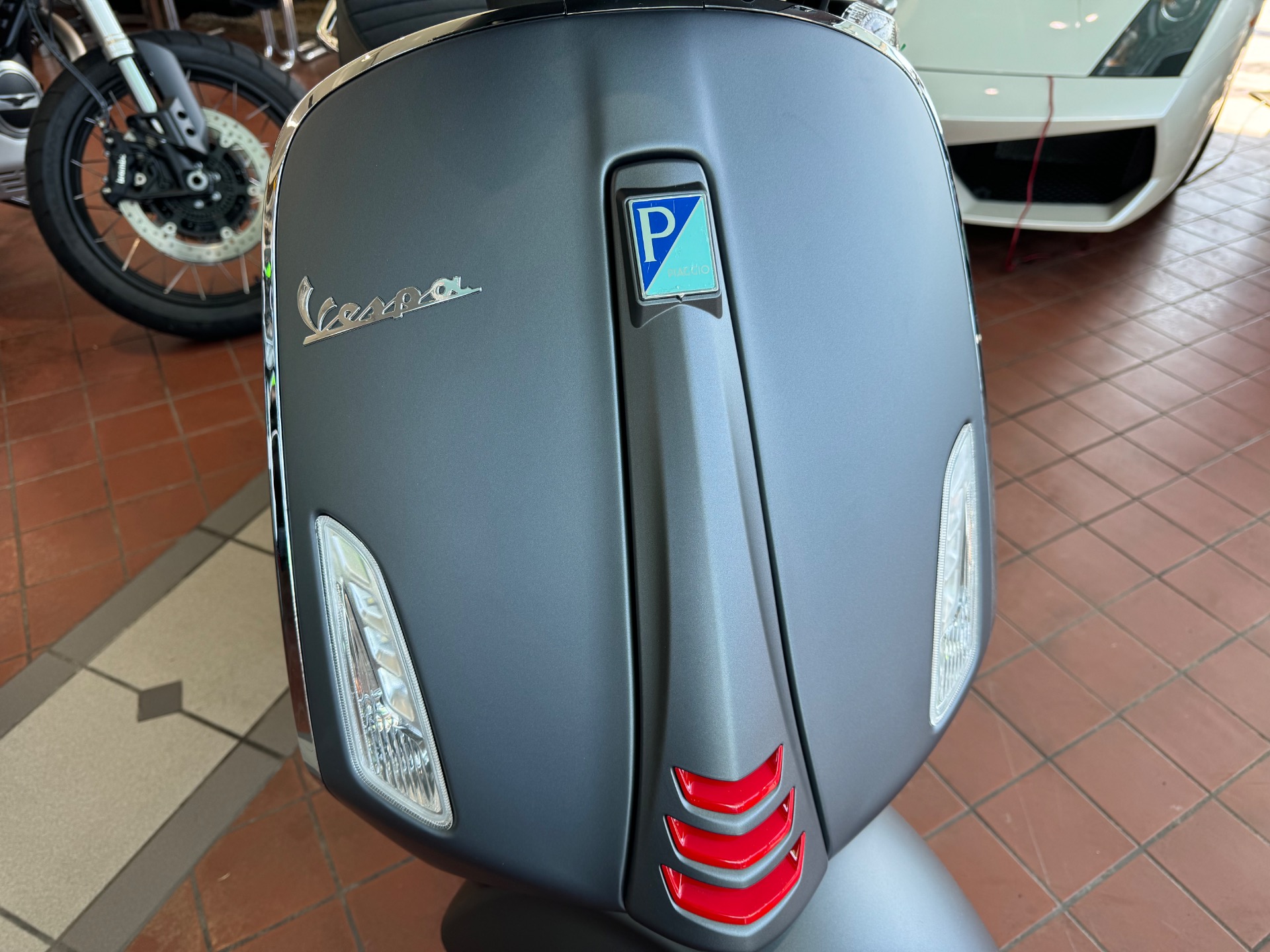 New-2023-VESPA-Sprint-150-Sport