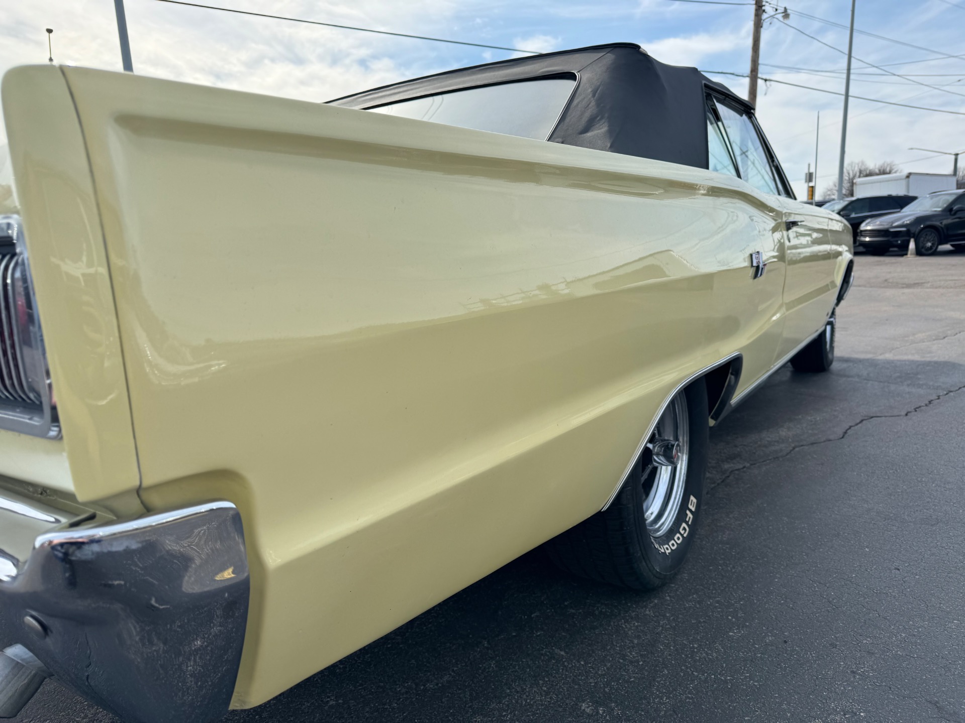 Used-1967-Dodge-Coronet-Convertible-R/T