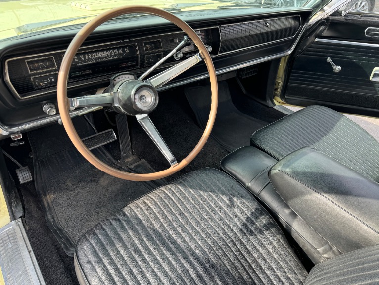 Used-1967-Dodge-Coronet-Convertible-R/T