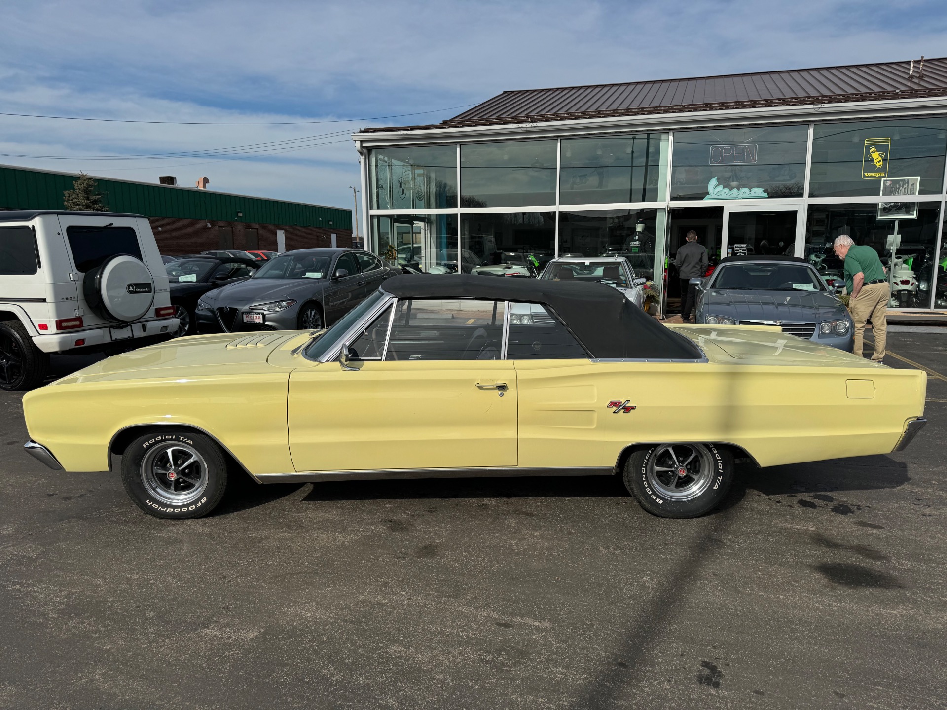 Used-1967-Dodge-Coronet-Convertible-R/T