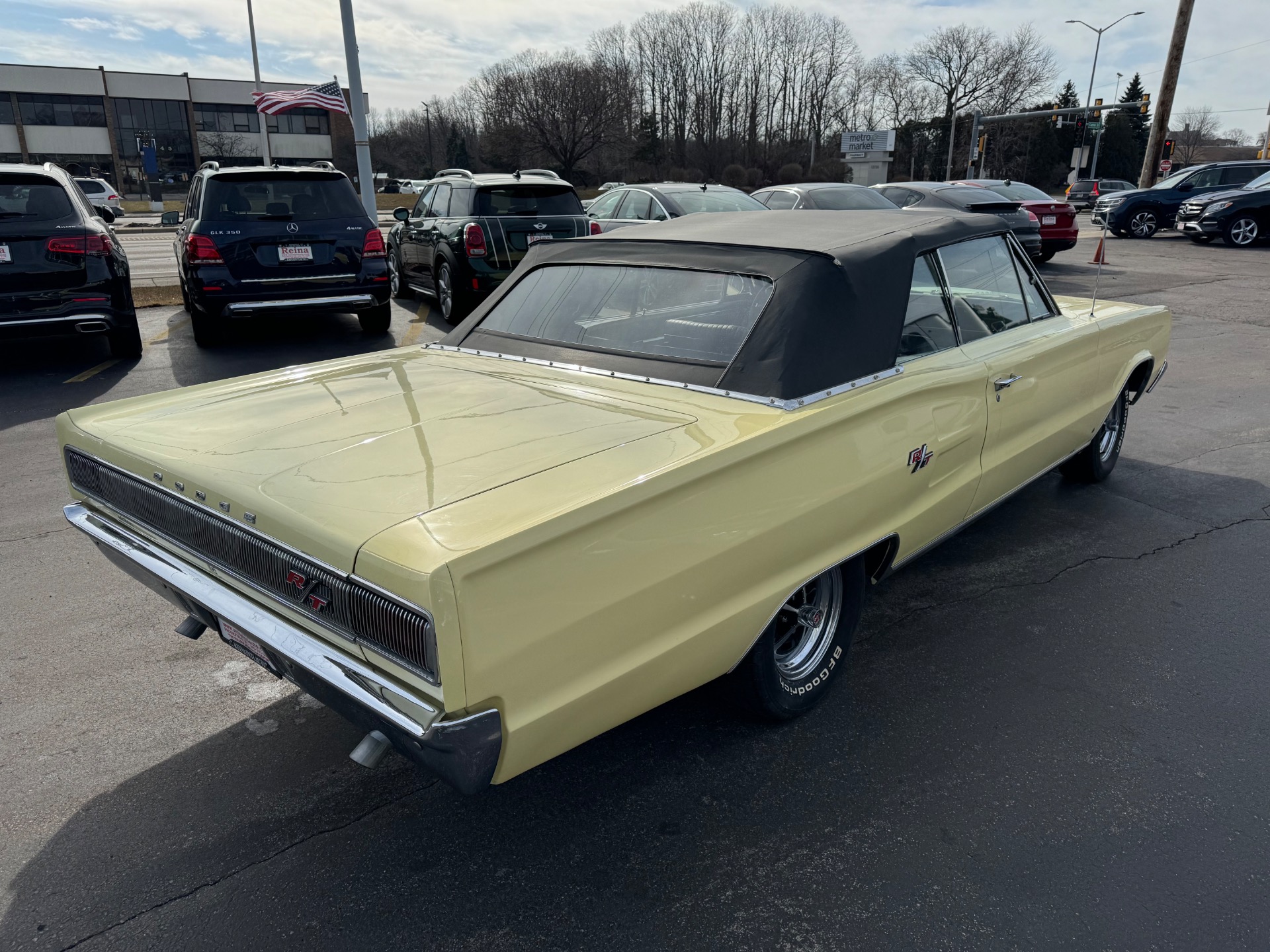 Used-1967-Dodge-Coronet-Convertible-R/T