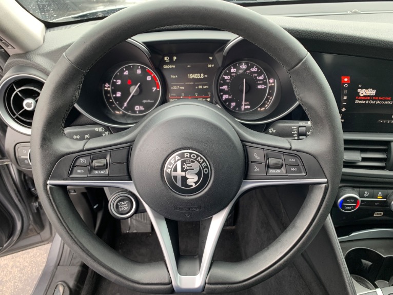 Used-2019-Alfa-Romeo-Giulia-AWD