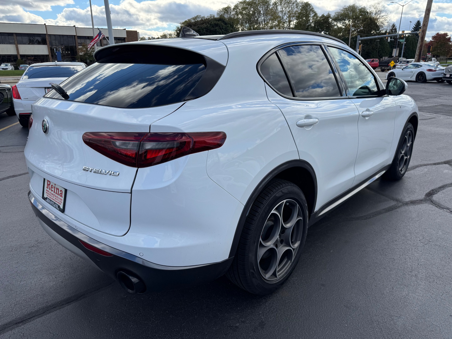 Used-2022-Alfa-Romeo-Stelvio-Ti-AWD