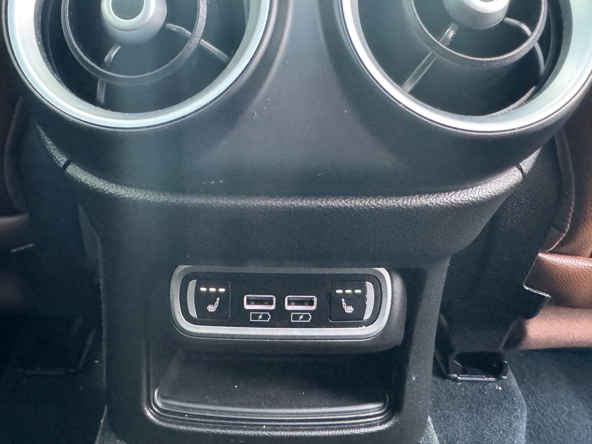 Used-2022-Alfa-Romeo-Stelvio-Ti-AWD