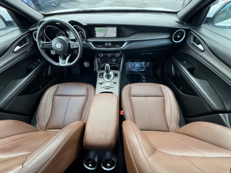 Used-2022-Alfa-Romeo-Stelvio-Ti-AWD