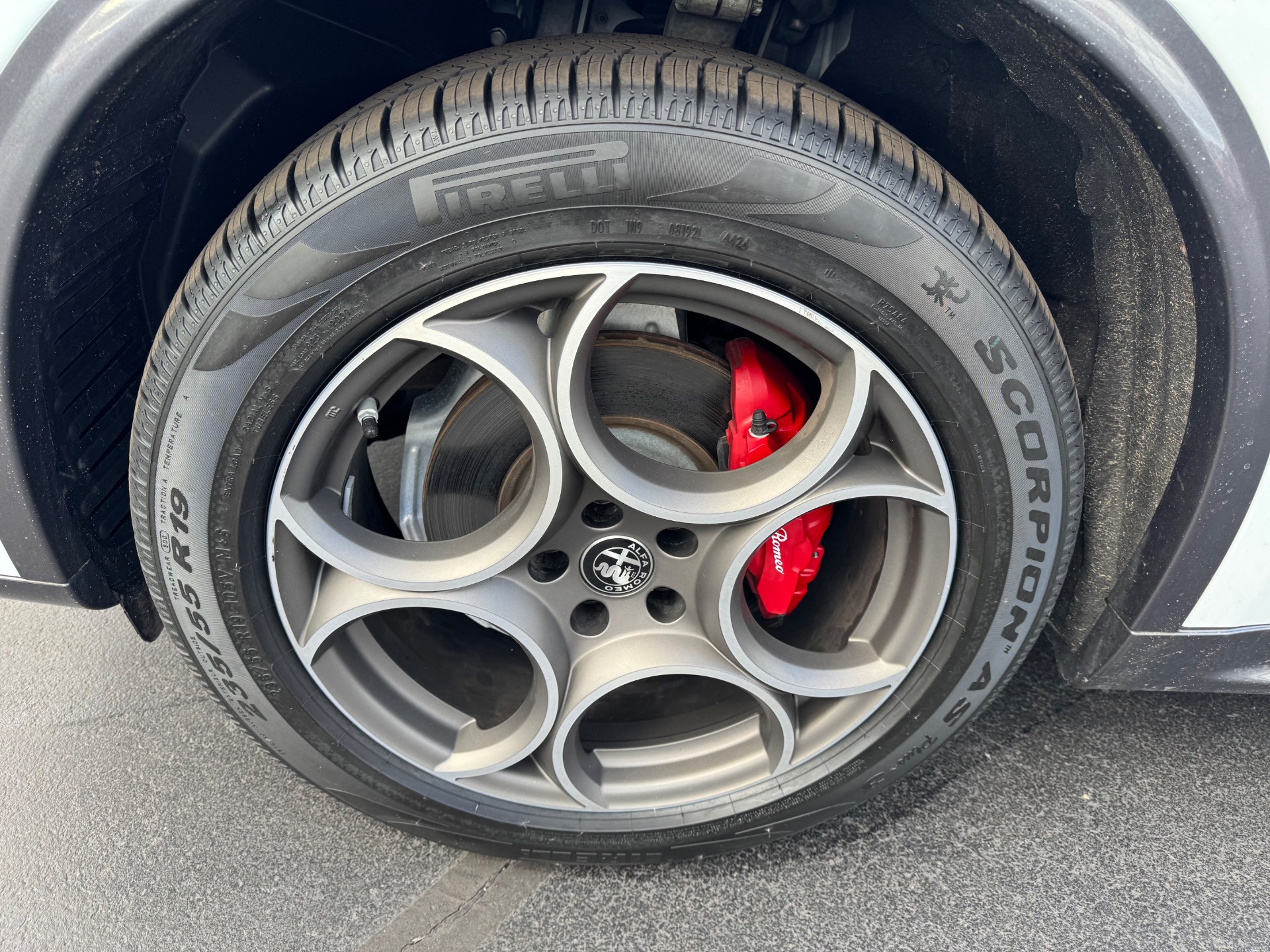 Used-2022-Alfa-Romeo-Stelvio-Ti-AWD