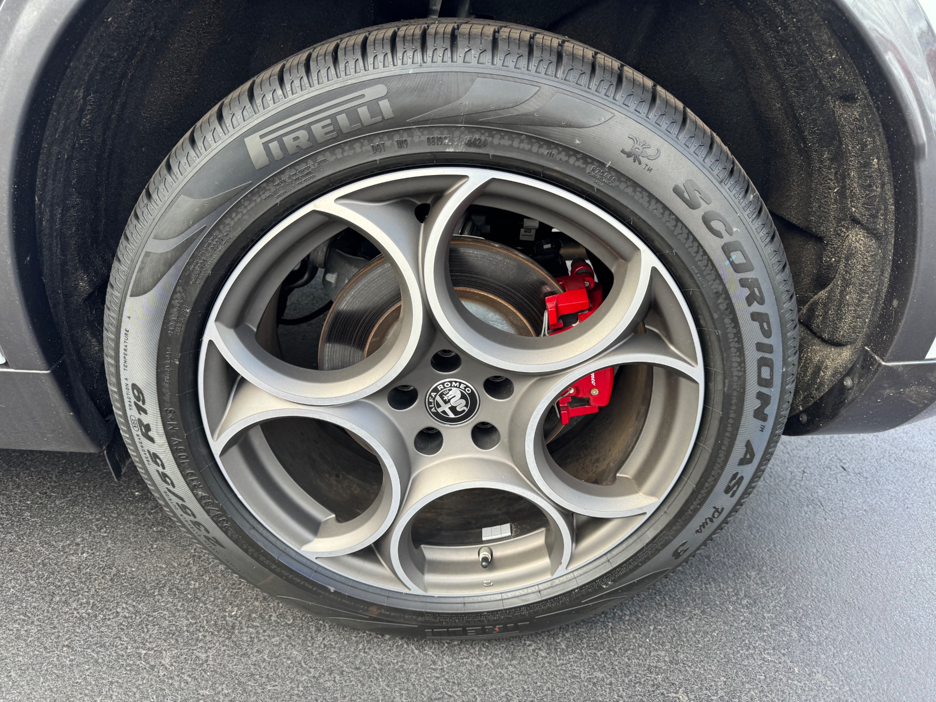 Used-2022-Alfa-Romeo-Stelvio-Ti-AWD