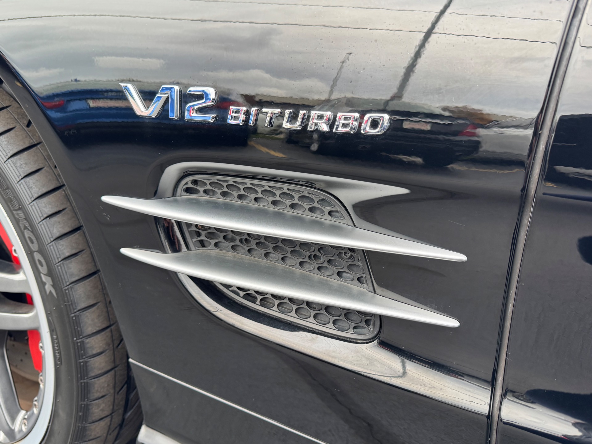 Used-2005-Mercedes-Benz-SL-65-AMG
