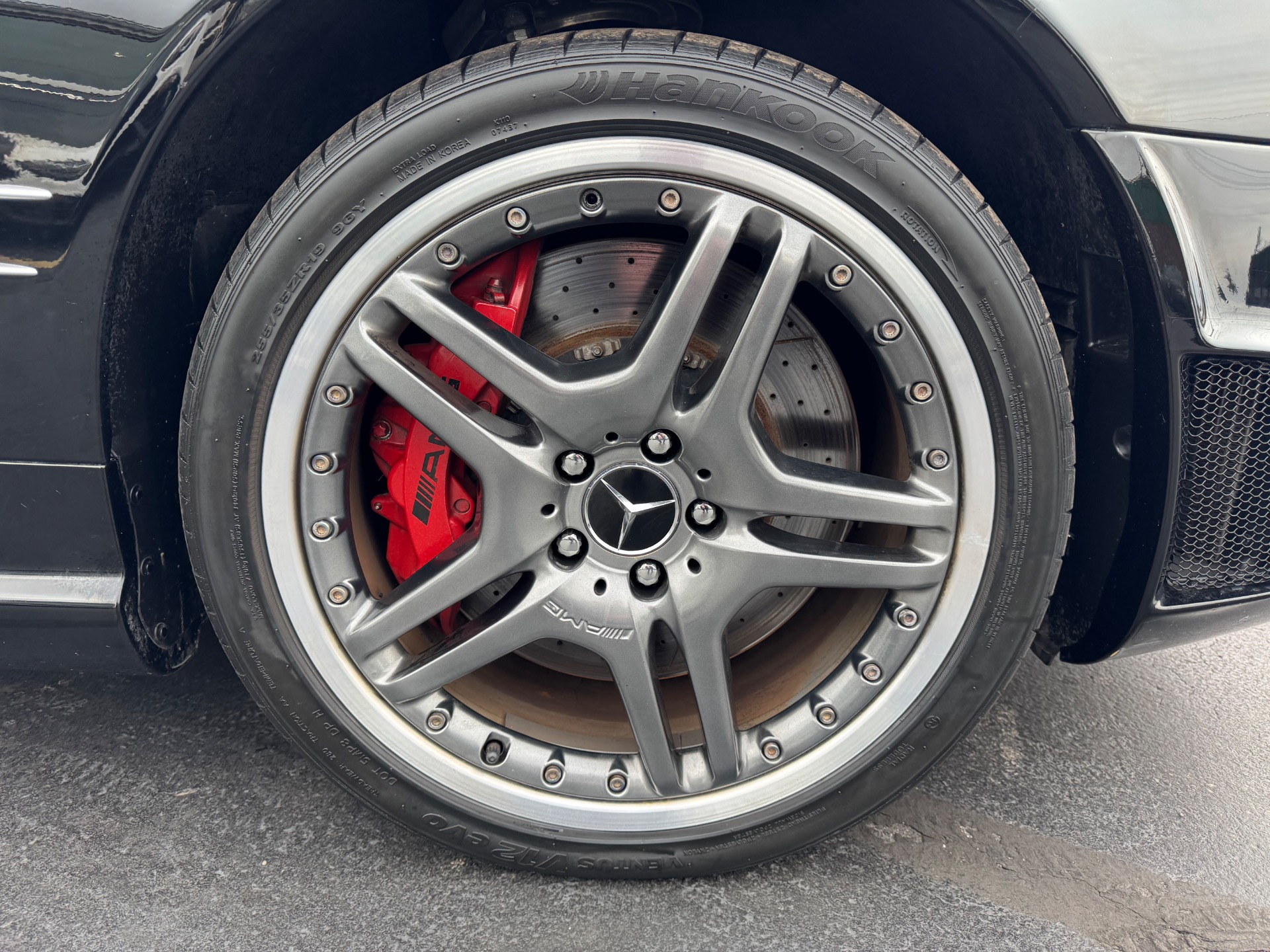 Used-2005-Mercedes-Benz-SL-65-AMG