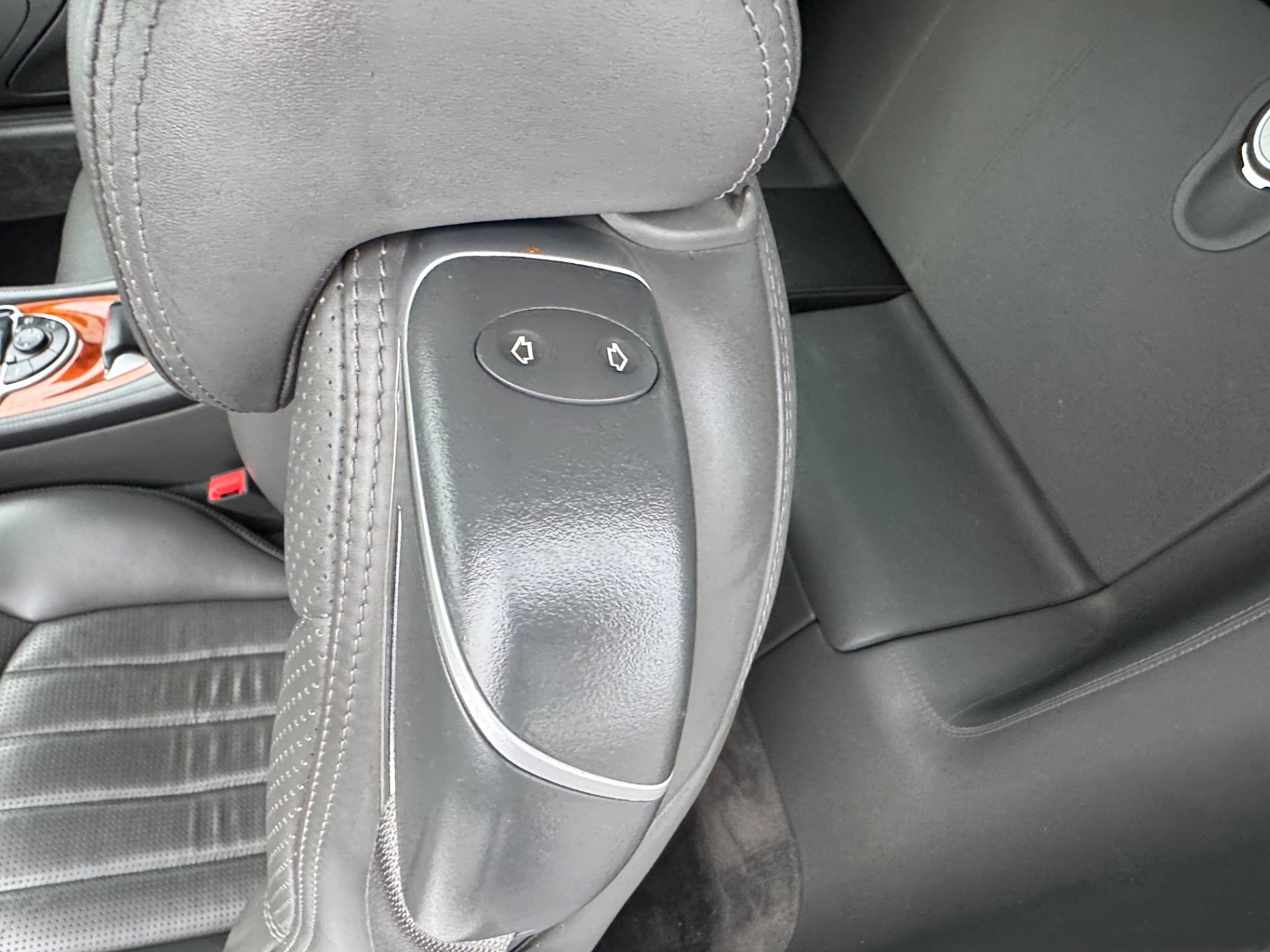 Used-2005-Mercedes-Benz-SL-65-AMG