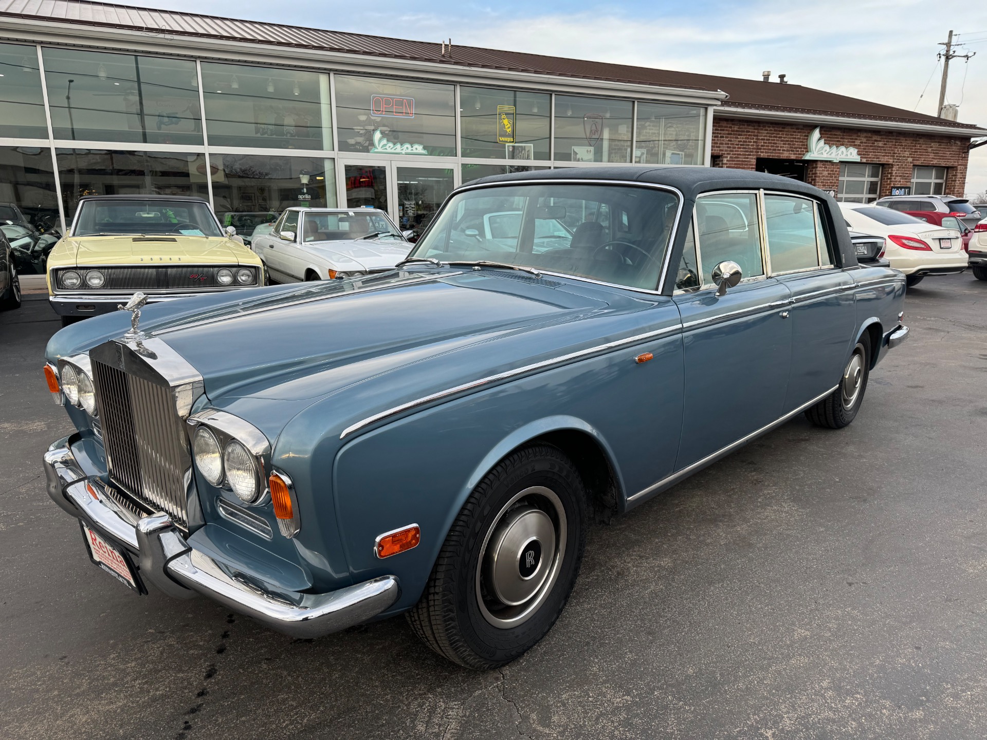 Used-1973-Rolls-Royce-Silver-Shadow-Long-Wheel-Base