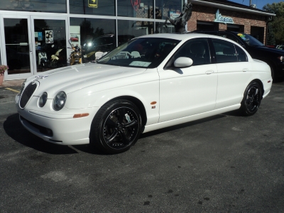 Used 2004 Jaguar S-Type R  | Brookfield, WI